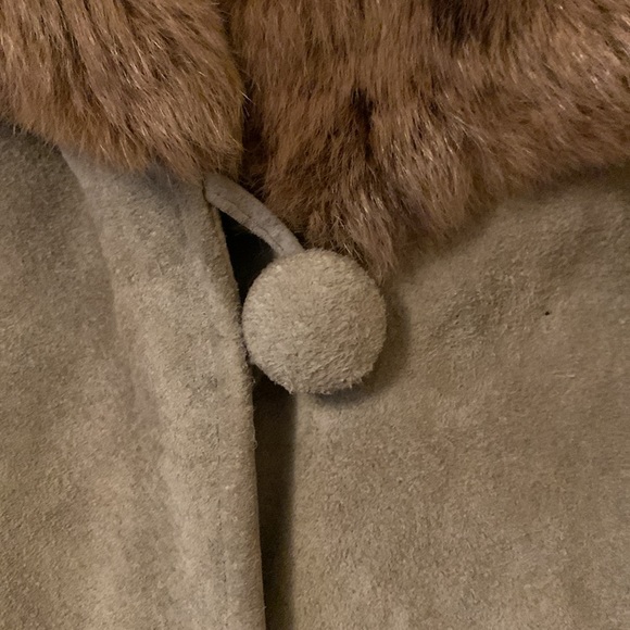 Vintage 70’s Rajac of Leathers of Canada suede coat with fur collar - Picture 3 of 9